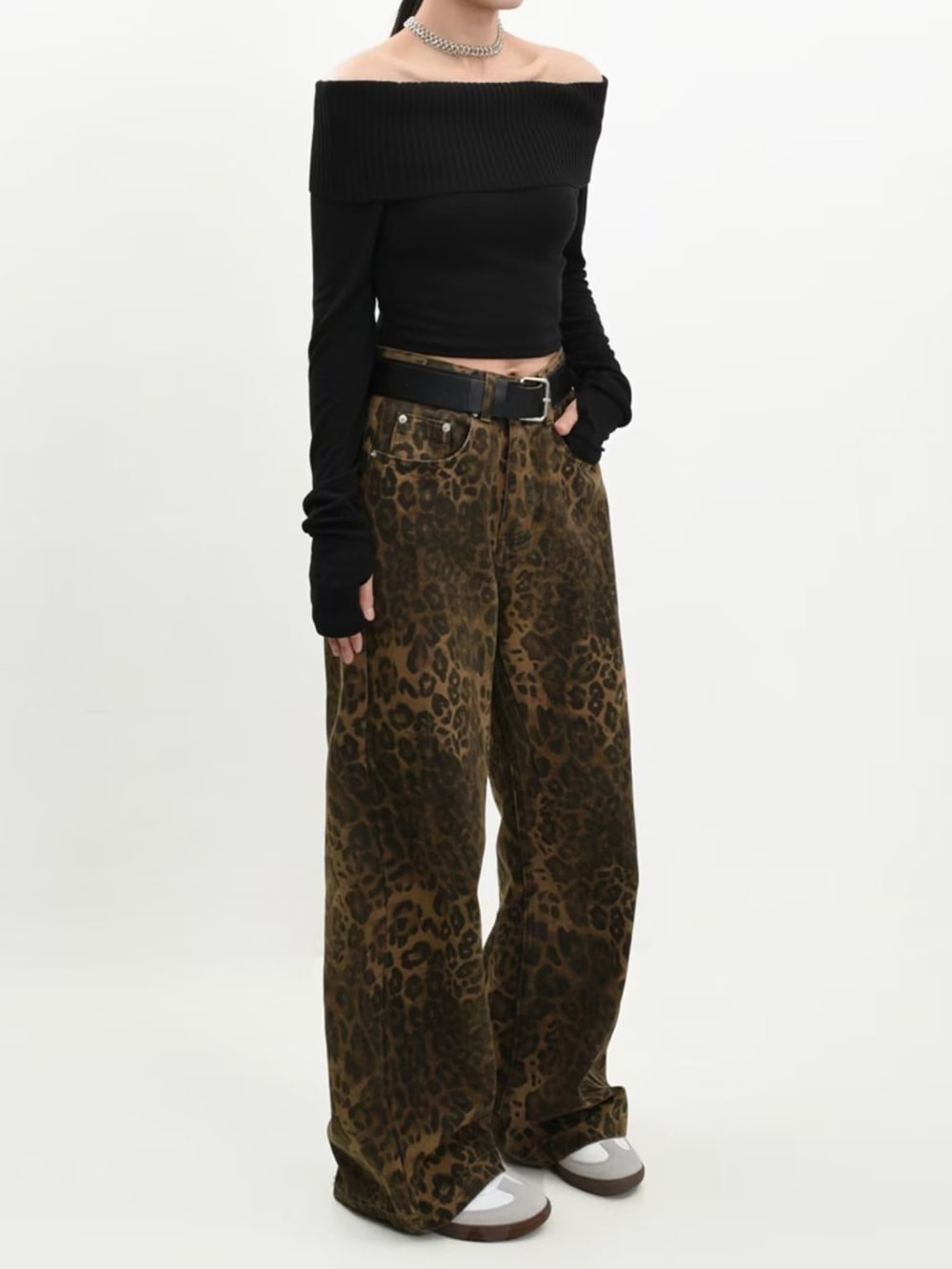 Mid-Rise Leopard Straight Leg Jeans