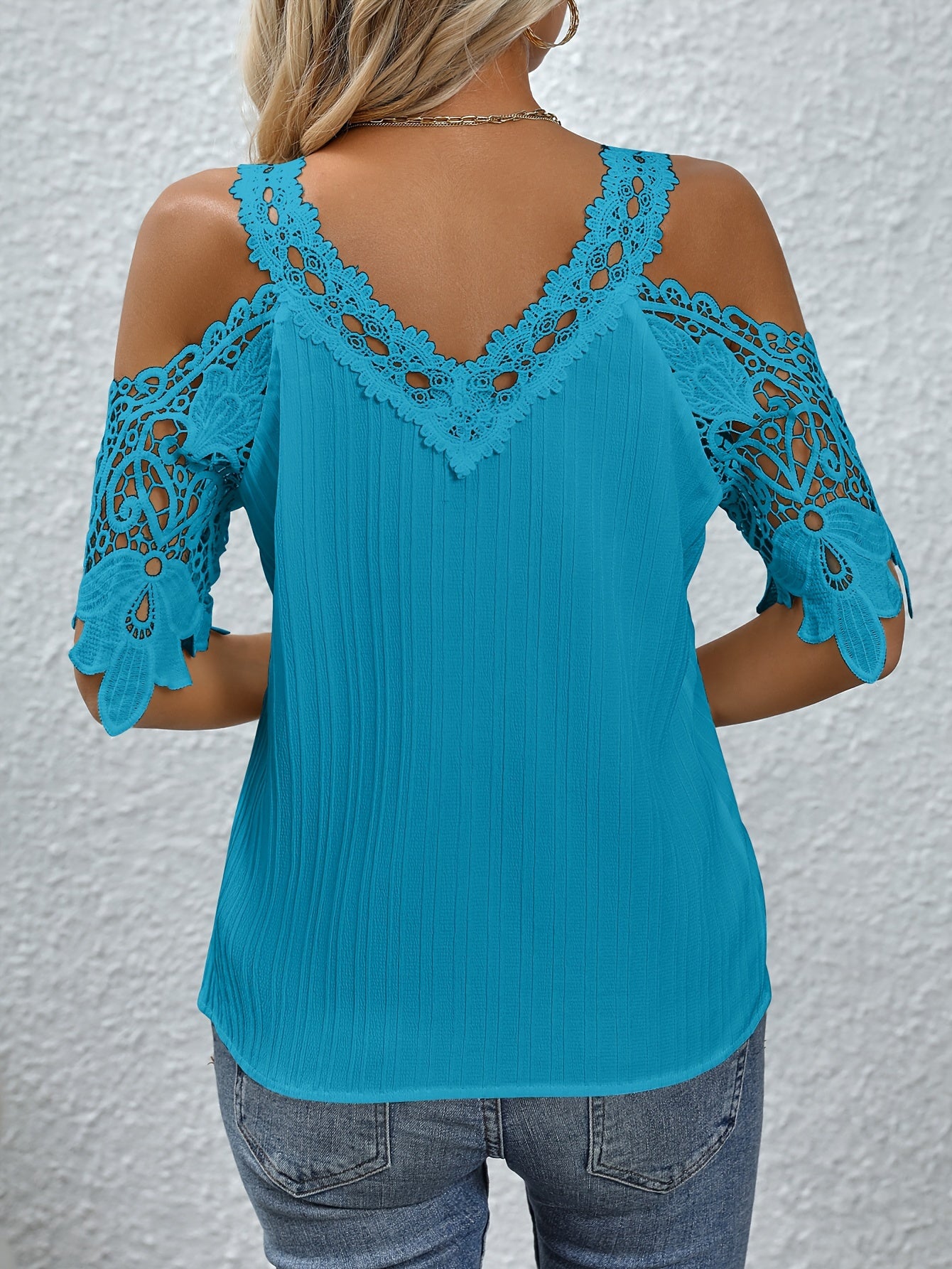 Collette - Delicate Lace Blouse