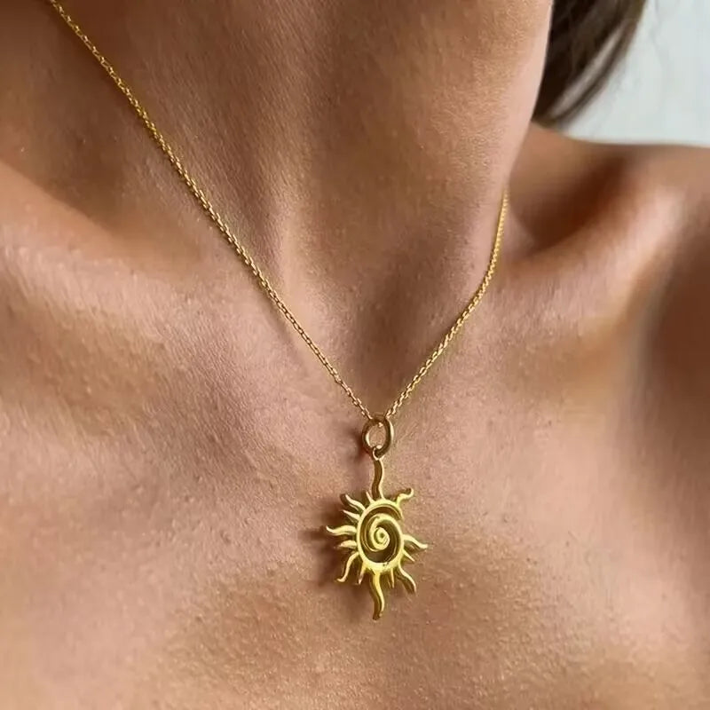 Solaria Vintage Pendant