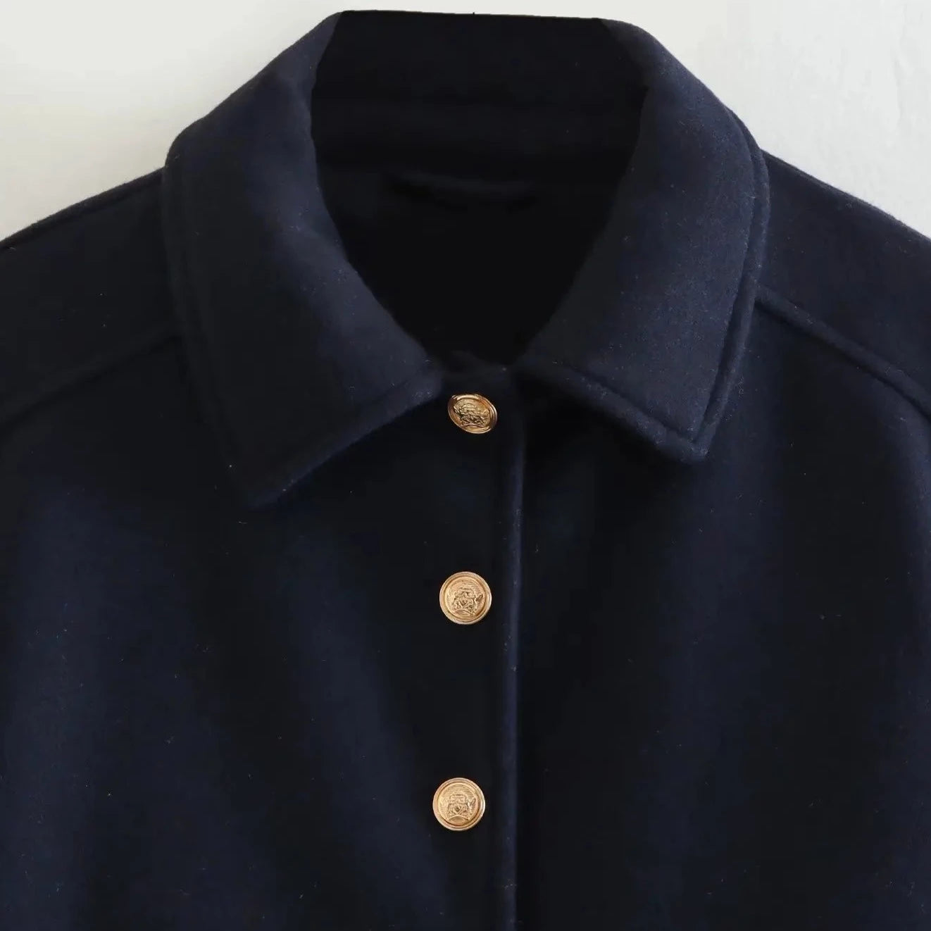 Prisca - Collar Button Jacket